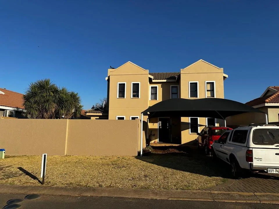 2 Bedroom Townhouse for sale in Delmas