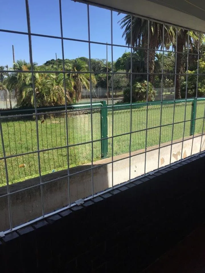 2 Bedroom Apartment / flat to rent in Uitenhage Central