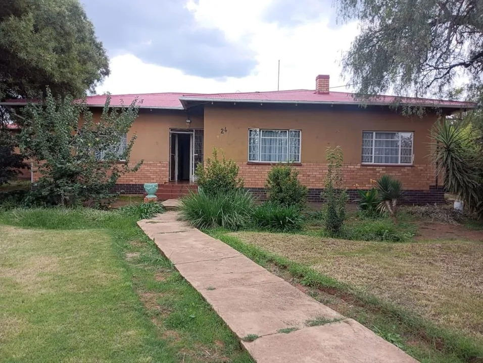 4 Bedroom House for sale in Brandfort