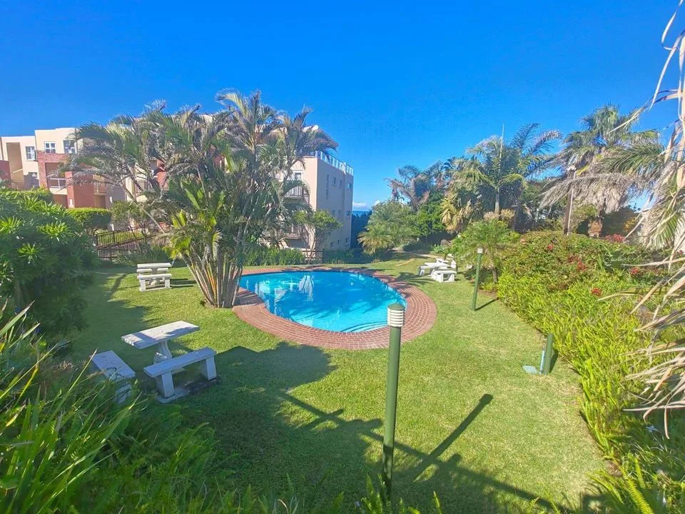 3 Bedroom Apartment / flat to rent in Lawrence Rocks
