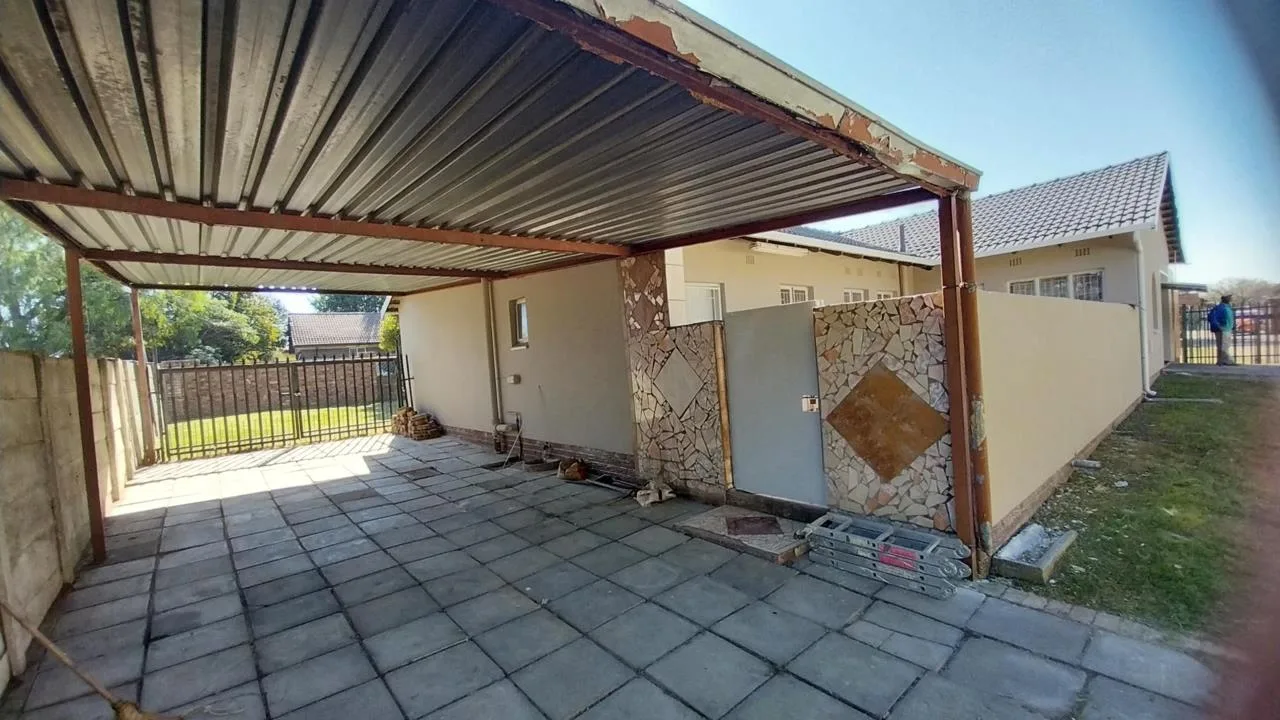 3 Bedroom House for sale in Evander