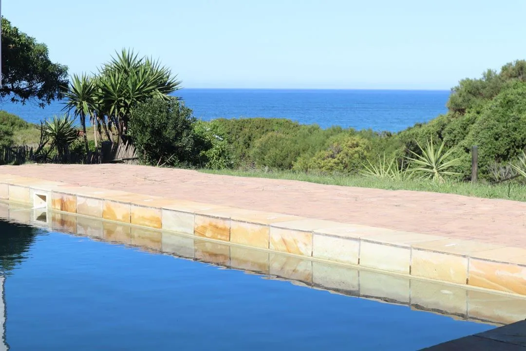 5 Bedroom House for sale in Paradise Beach