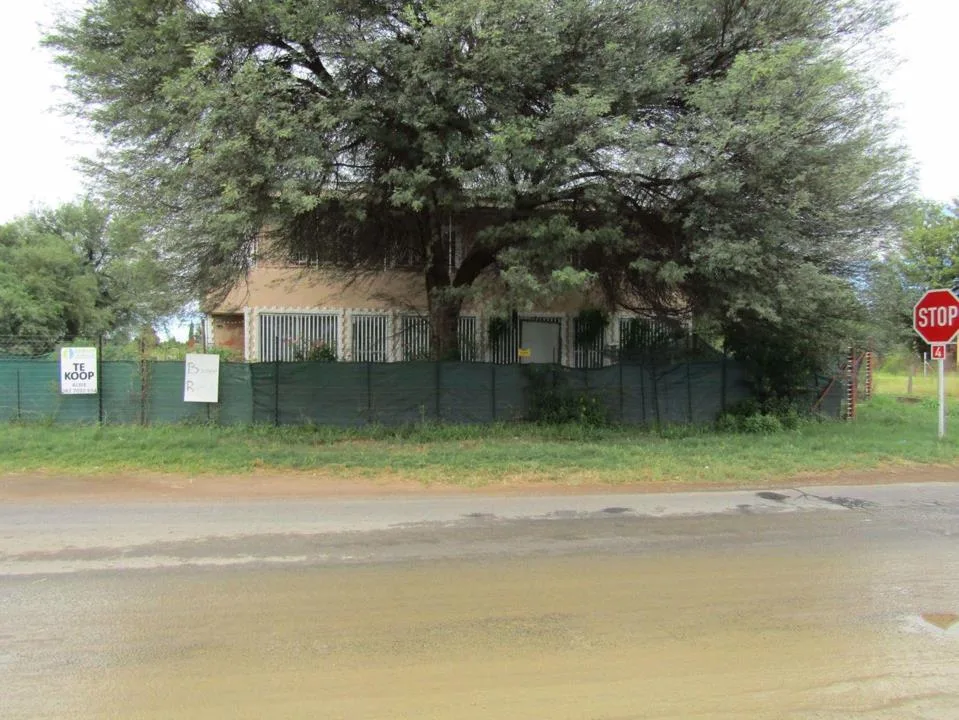 7 Bedroom House for sale in Ritchie