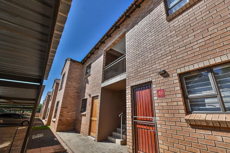 2 Bedroom Townhouse in Bloemfontein Central