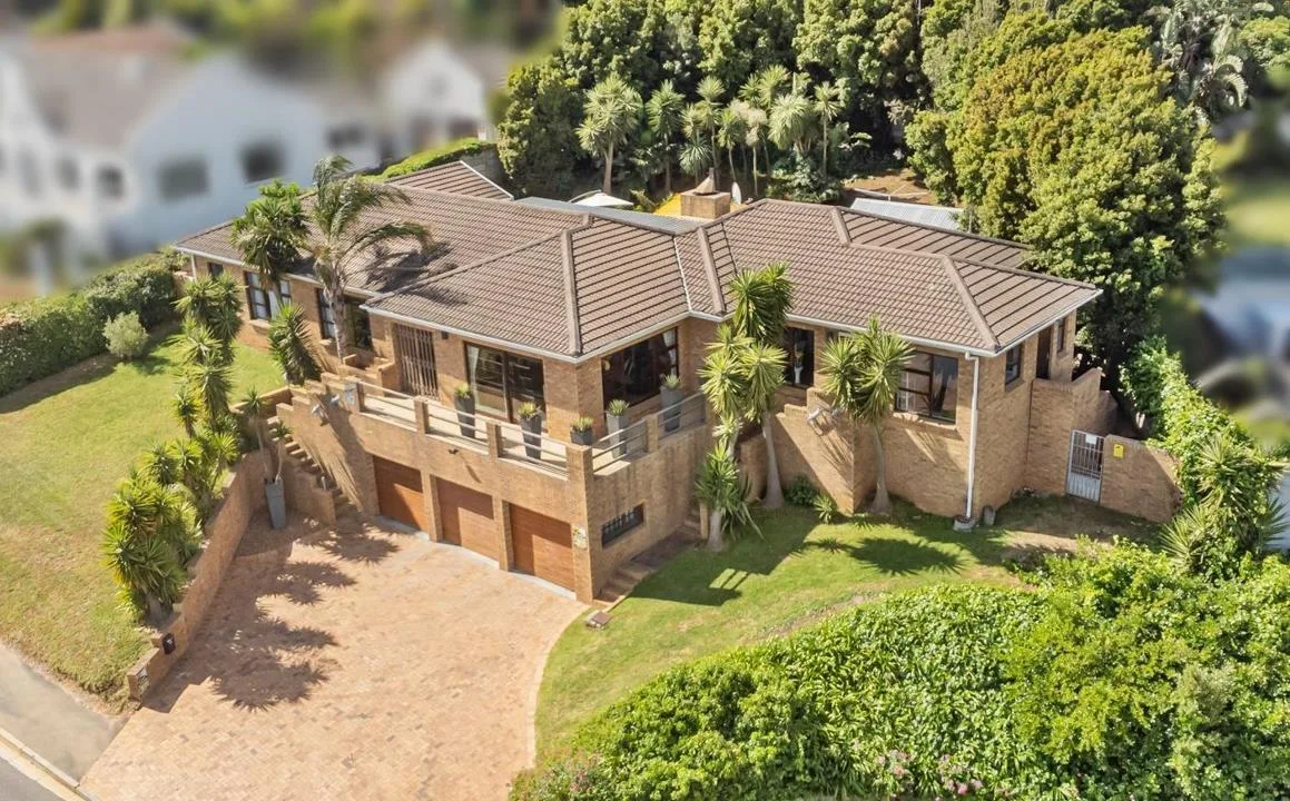 6 Bedroom House for sale in Loevenstein