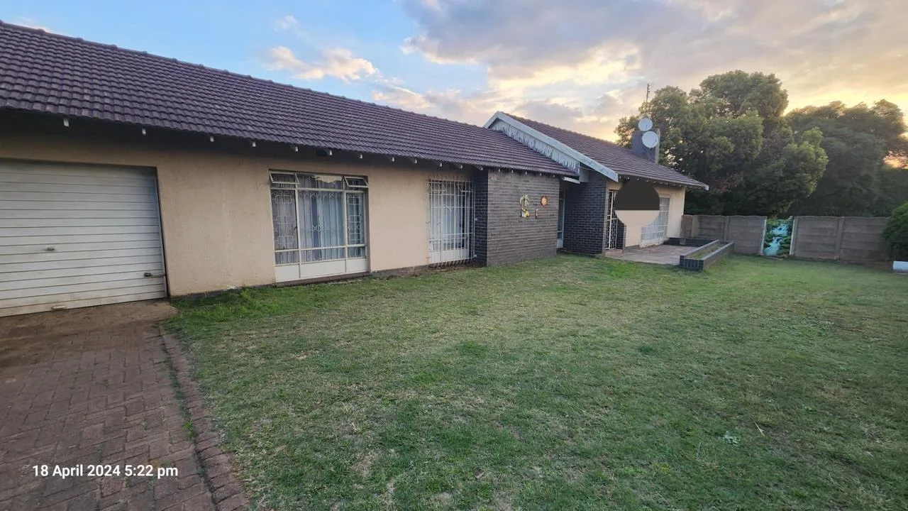 3 Bedroom House to rent in Witbank Central