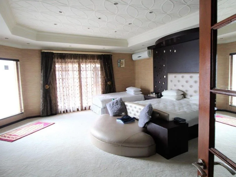 3 Bedroom House for sale in Modimolle