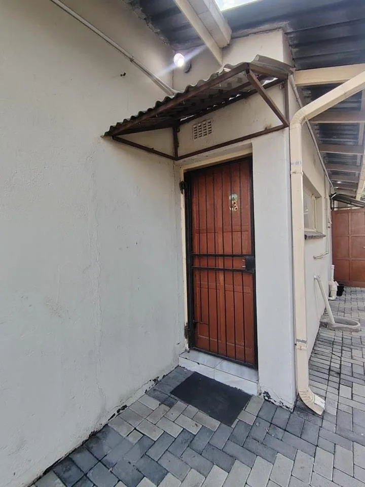 1 Bedroom Apartment / flat to rent in Oos Einde