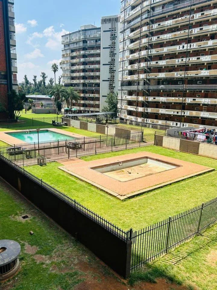2 Bedroom Apartment / flat for sale in Sunnyside