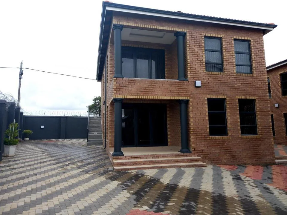 2 Bedroom Apartment / flat to rent in Estcourt