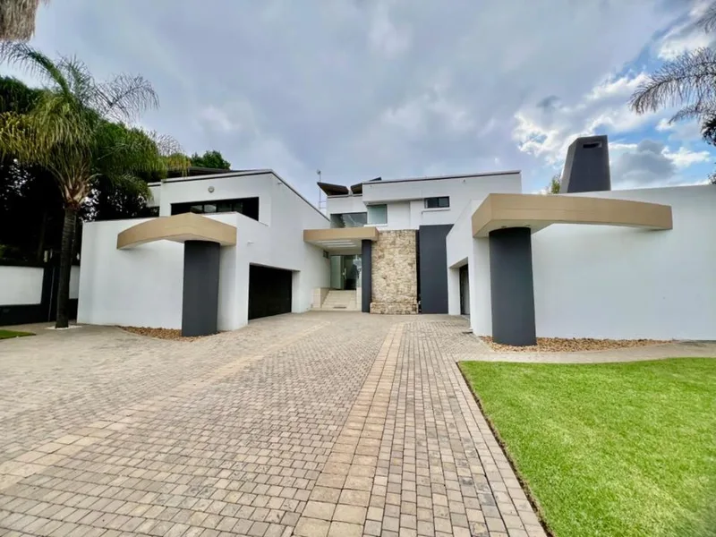 4 Bedroom House to rent in Silver Lakes Golf Estate