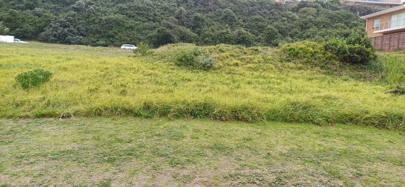 1 100 m² Land available in Glentana