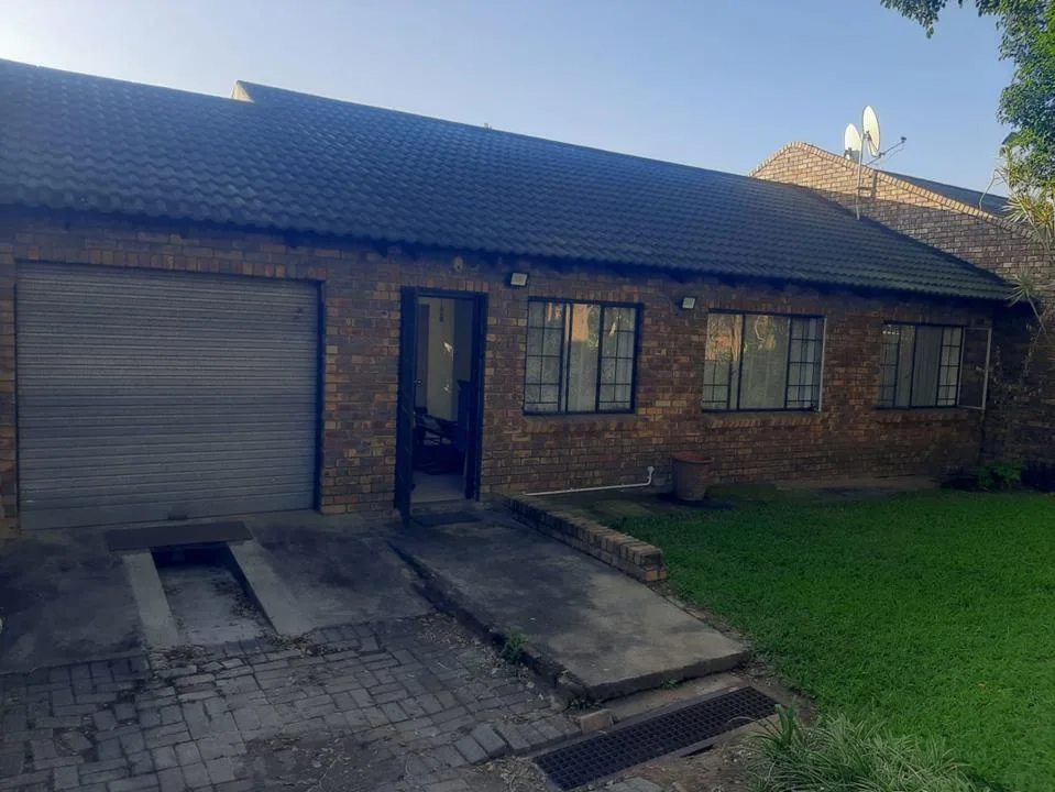 3 Bedroom House for sale in West Acres