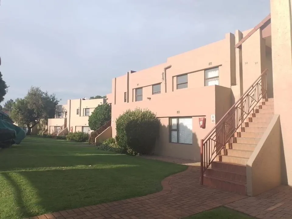 2 Bedroom Apartment / flat for sale in Abrahamsrust
