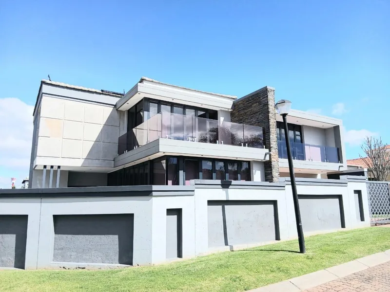 4 Bedroom House in Blue Hills