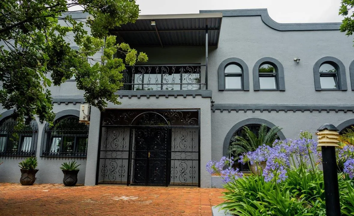 6 Bedroom House for sale in Winternest