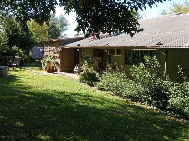 4 Bedroom House for sale in Kuruman