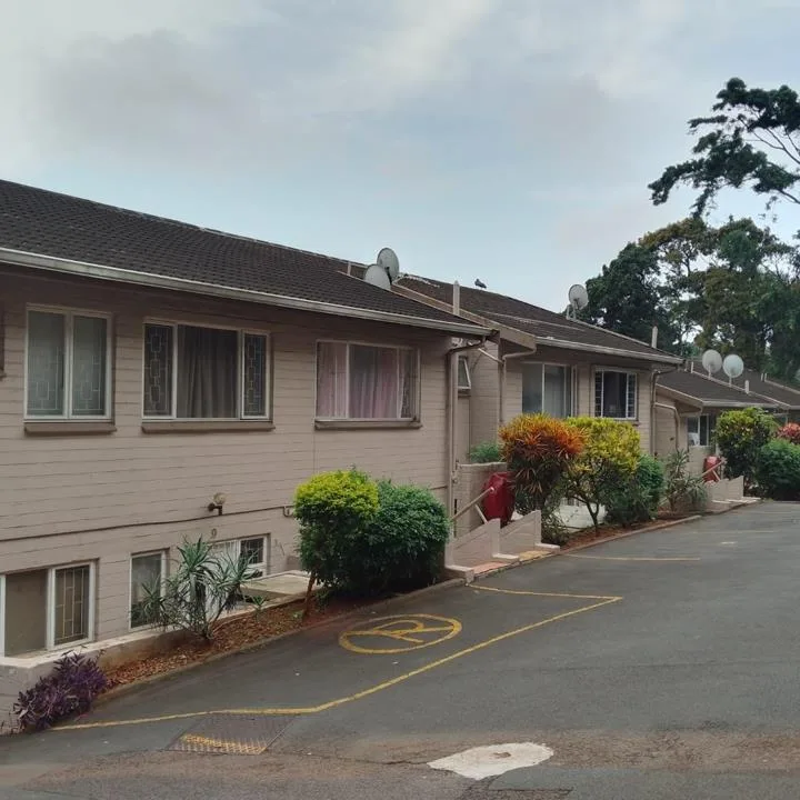 3 Bedroom Apartment / flat to rent in Bulwer