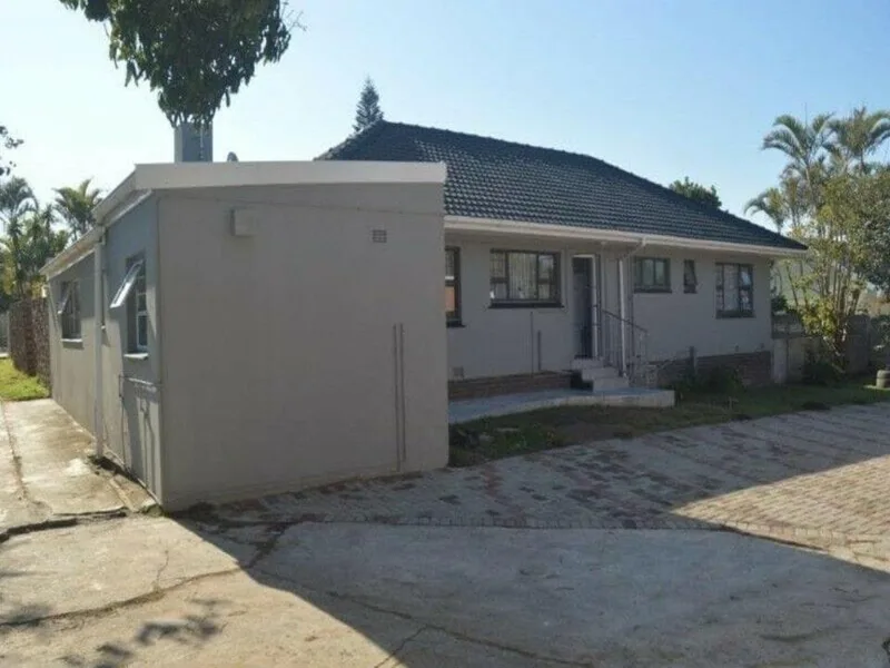 4 Bedroom House to rent in Beacon Bay
