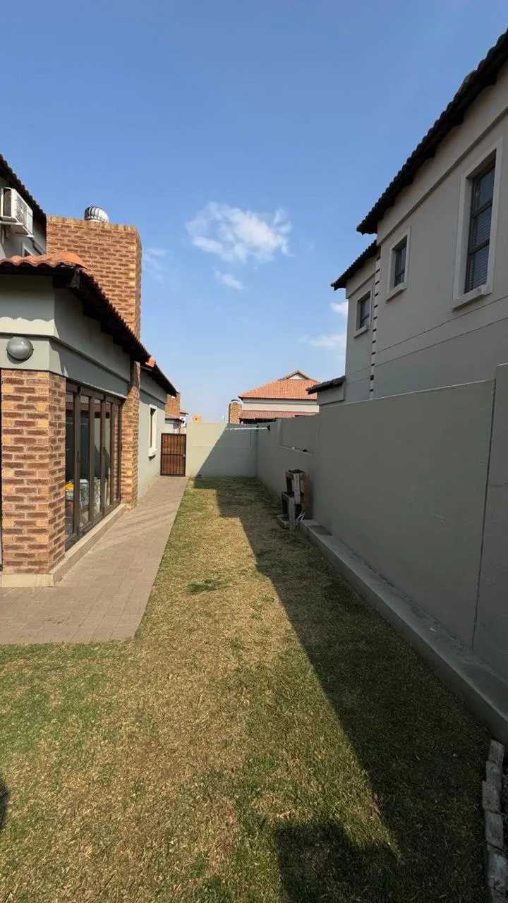 3 Bedroom Townhouse for sale in Terra Nova
