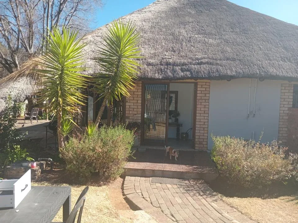 15 Bedroom House for sale in Universitas
