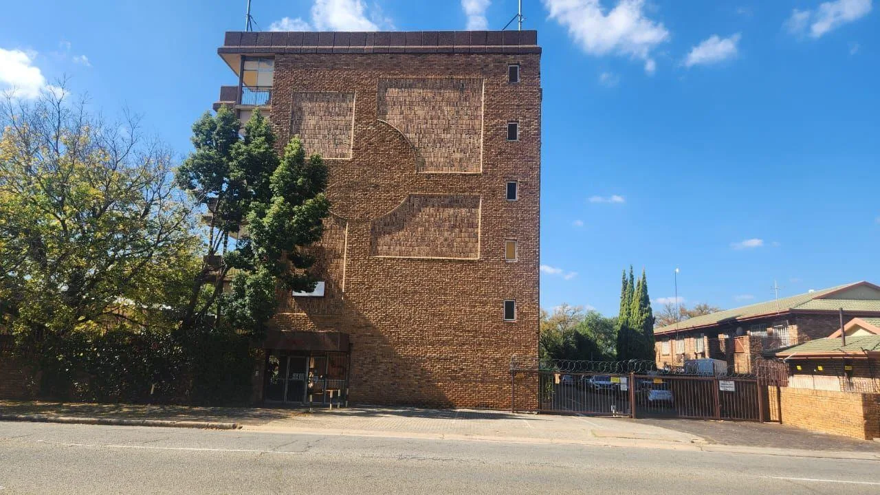 2 Bedroom Apartment / flat for sale in Potchefstroom Central