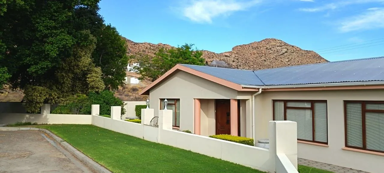4 Bedroom House for sale in Springbok