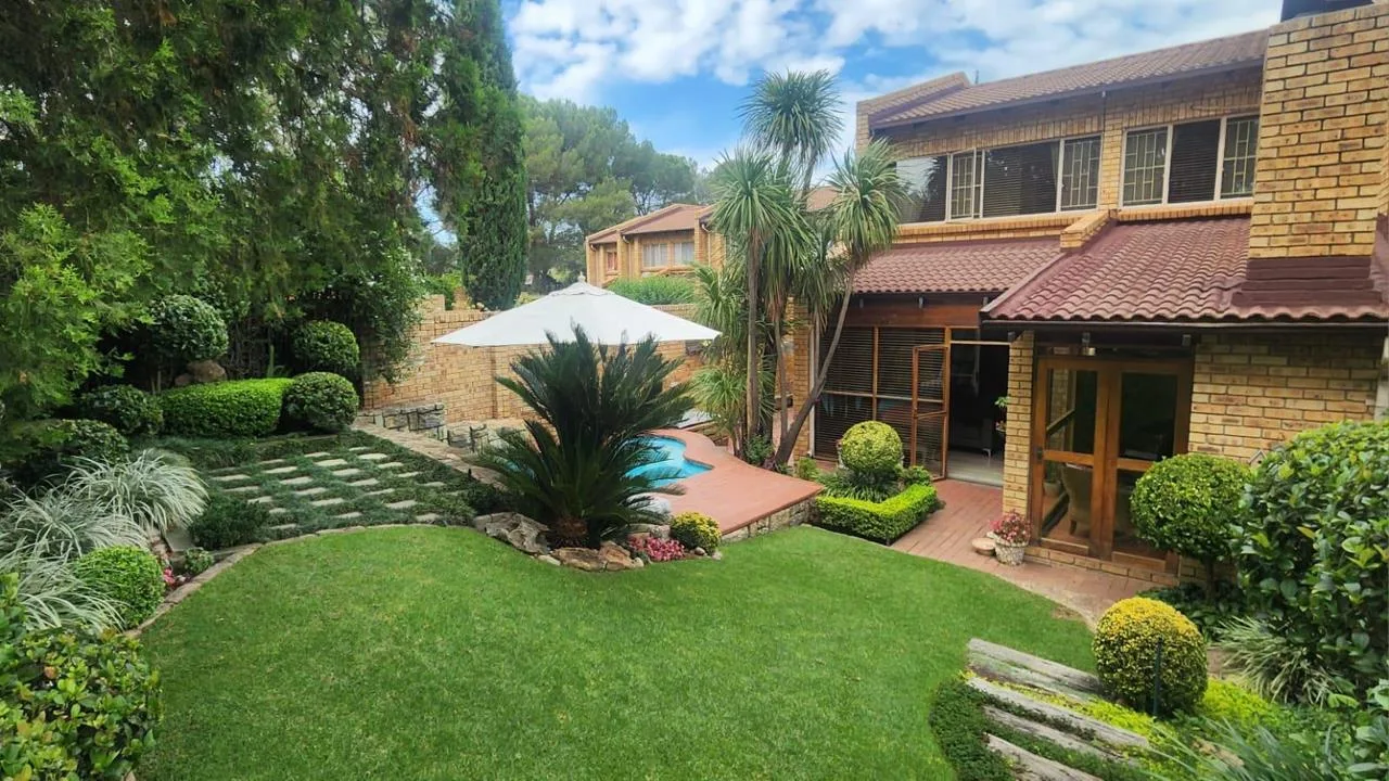 3 Bedroom Apartment / flat for sale in Harmony