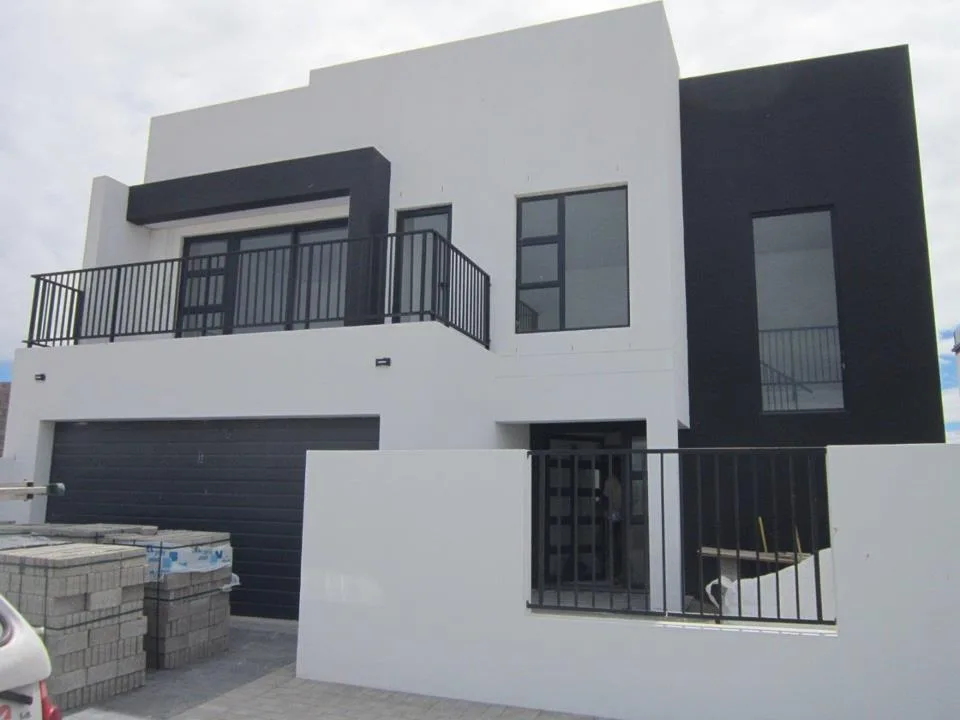 4 Bedroom House for sale in Sandown