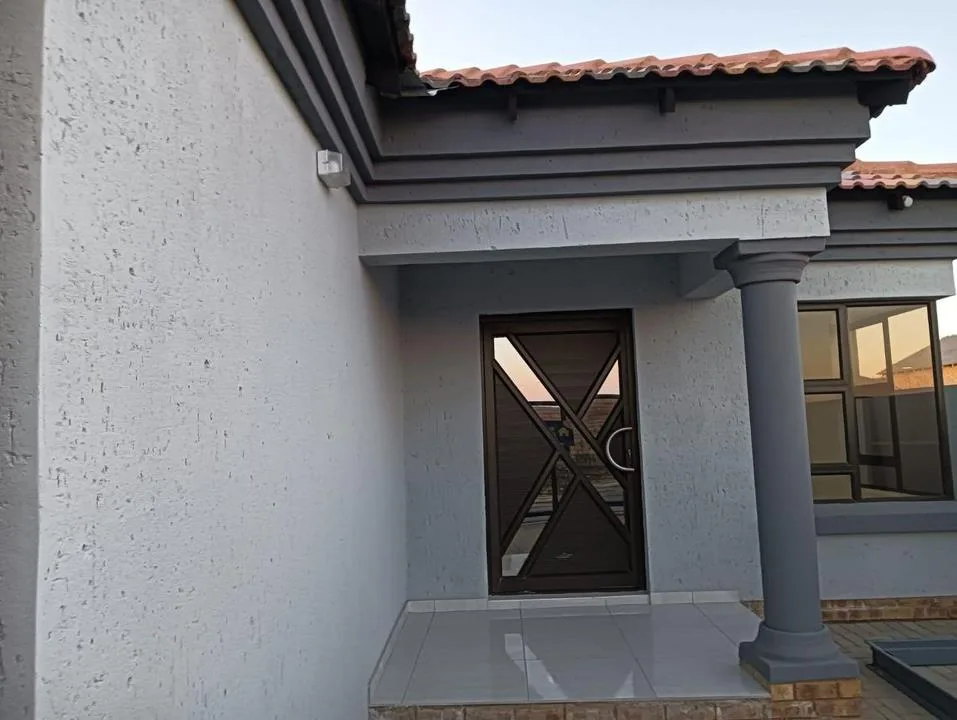 3 Bedroom House for sale in Secunda