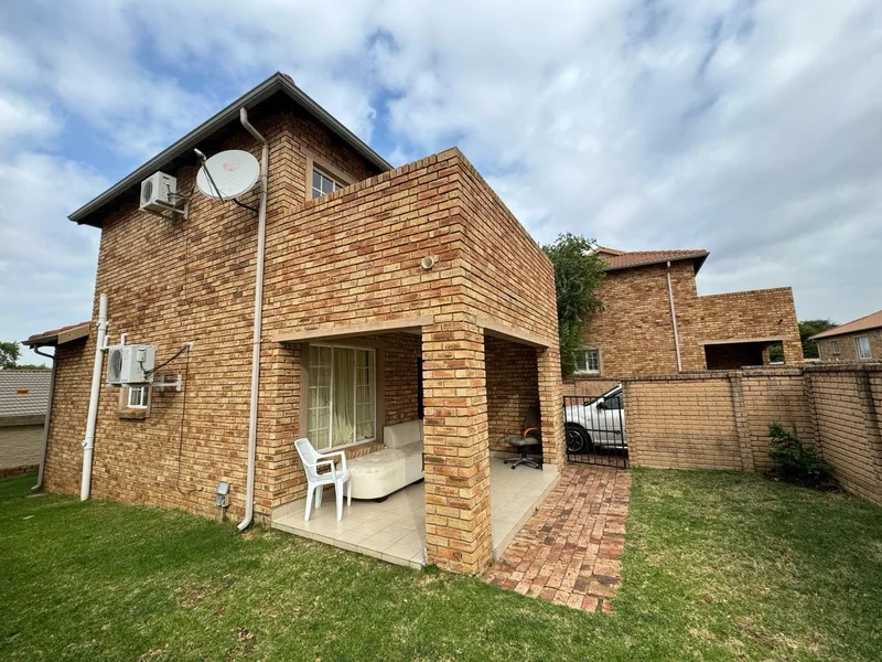 3 Bedroom Duplex in Kosmosdal