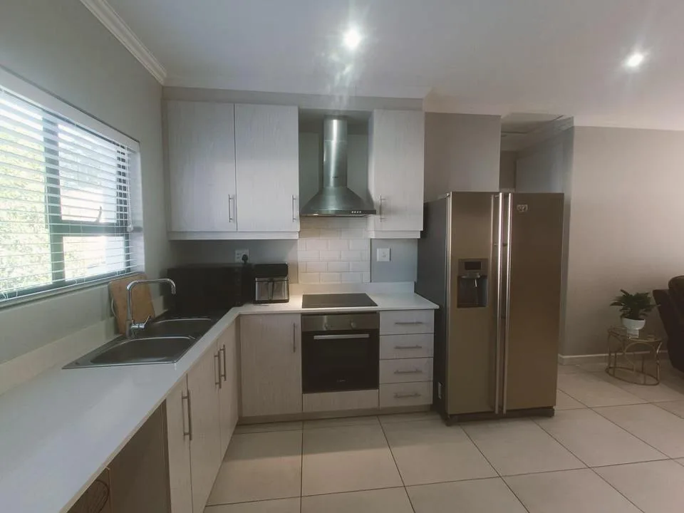 2 Bedroom Apartment / flat to rent in Emberton Estate