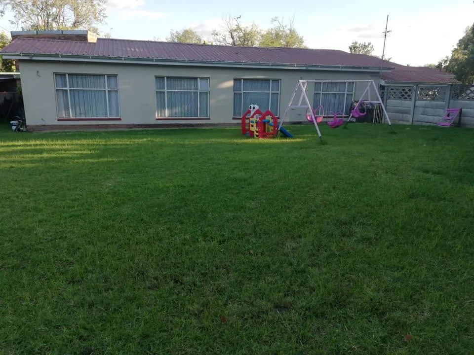 4 Bedroom House for sale in Ficksburg
