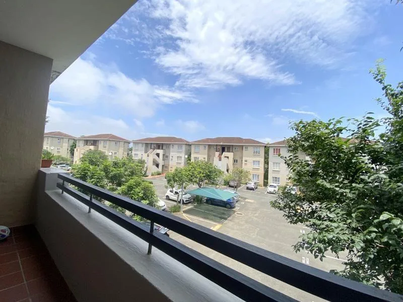 2 Bedroom Apartment / flat for sale in Sheffield Manor