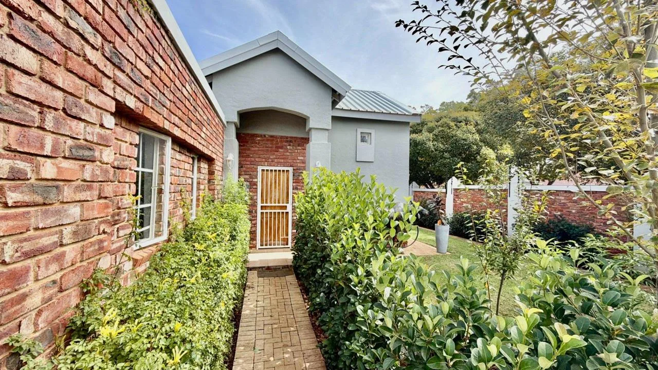 3 Bedroom Townhouse to rent in La Hoff