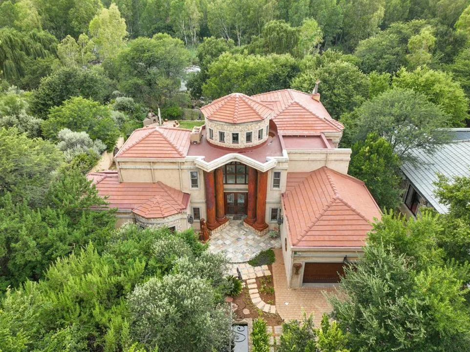 4 Bedroom House for sale in Vaal de Grace Nature Estate