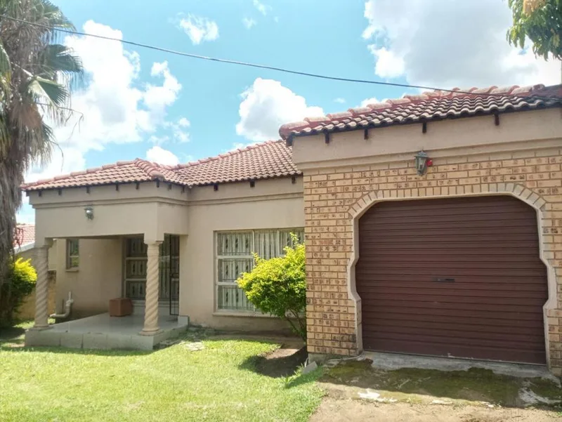 3 Bedroom House for sale in Kanyamazane