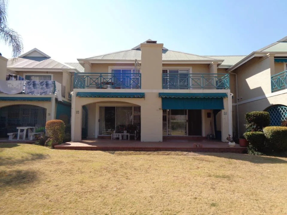 3 Bedroom Townhouse for sale in Caribbean Beach