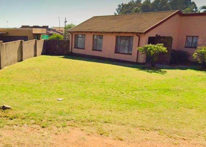 3 Bedroom House for sale in Pine Ridge