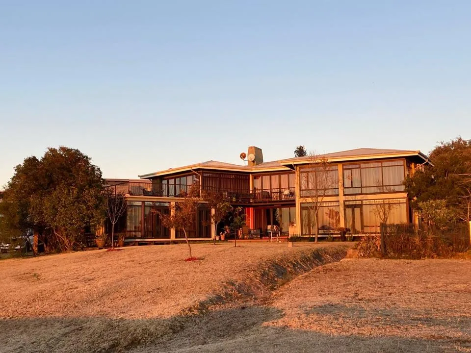 6 Bedroom House for sale in Bankenveld