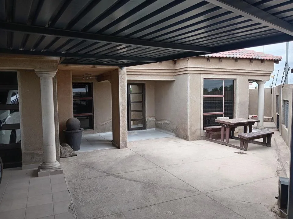 3 Bedroom House for sale in Seshego 9L