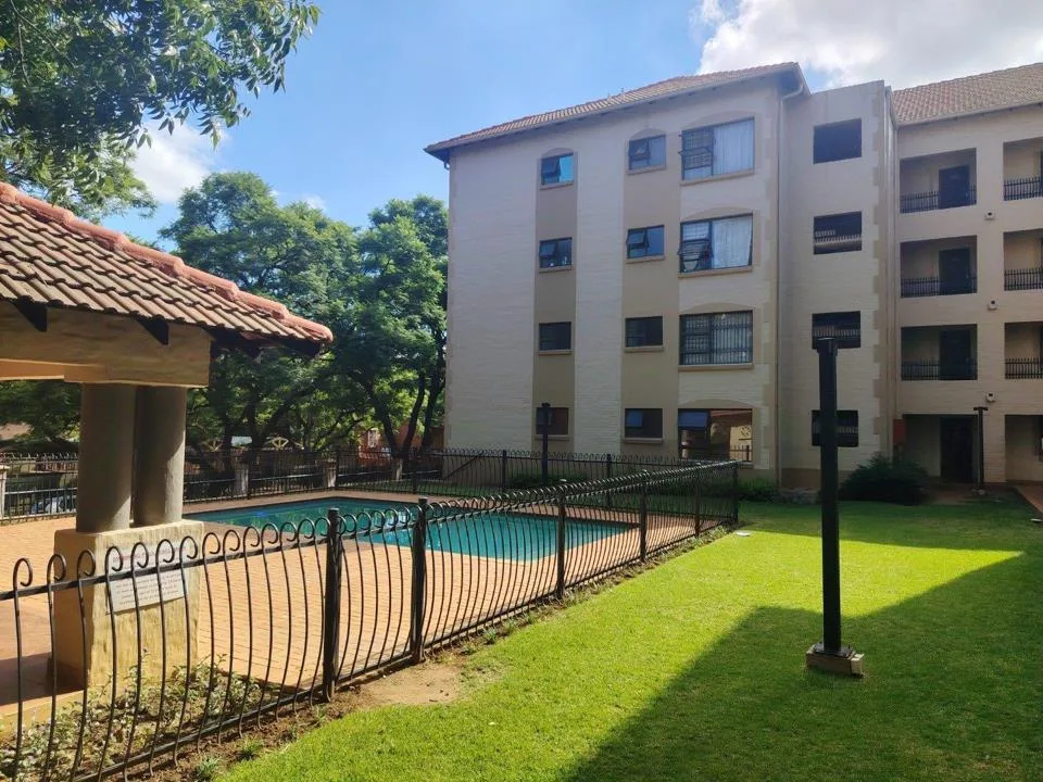 2 Bedroom Apartment / flat for sale in Nieuw Muckleneuk