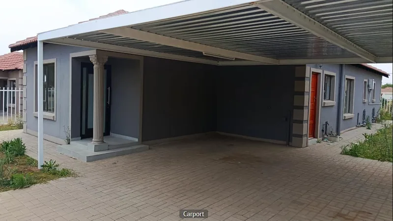 2 Bedroom House for sale in Mandela View