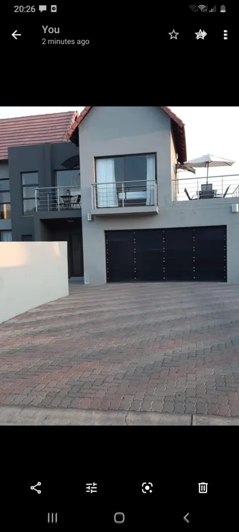 3 Bedroom House in Leloko