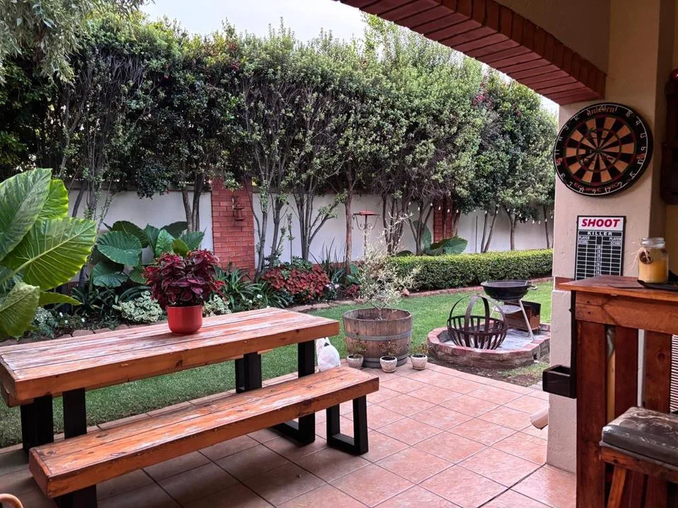 2 Bedroom Townhouse for sale in Eco Park Estate