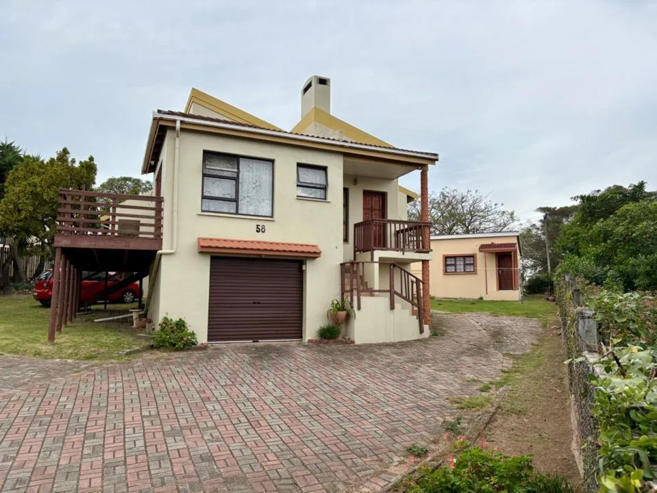 3 Bedroom House for sale in East Bank