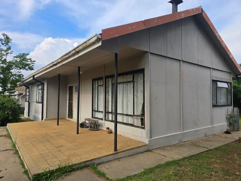 3 Bedroom House for sale in Grootvlei