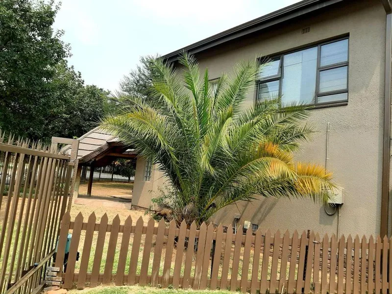 6 Bedroom House for sale in Secunda Central