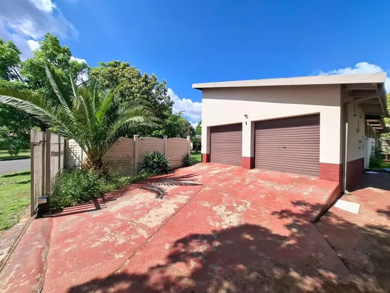 3 Bedroom House for sale in Panorama