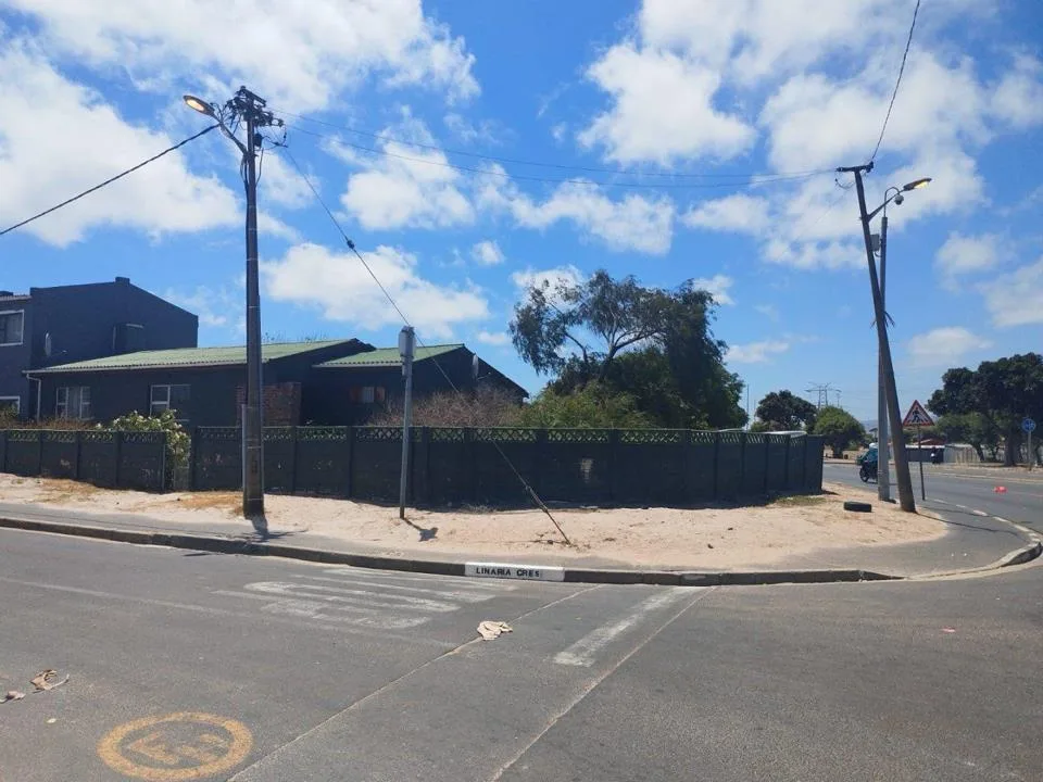 3 Bedroom House for sale in Silvertown